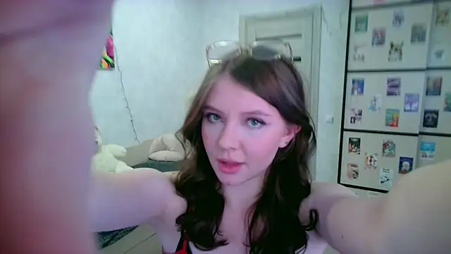 GinnyBlacky online show from 10.20.25