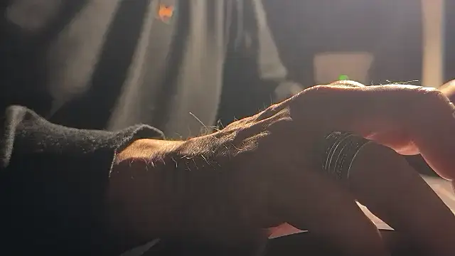 Max 965 online show from 12.14.25