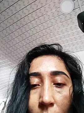 Elowyn online show from 10.04.25