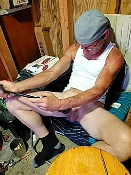 Snapshot of BigCokHawk chatting on 08.02.26 BigCokHawk online show from 08.02.26