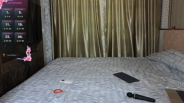 hot ass 18 online show from 01.07.26