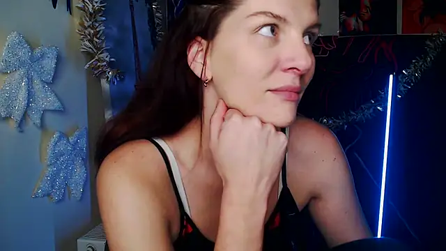 VanessaRey  online show from 12.19.25