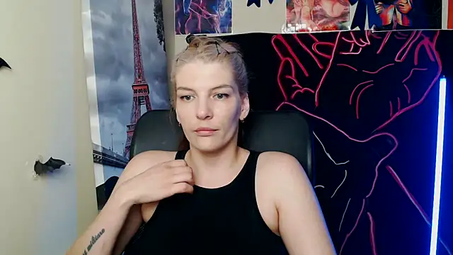 VanessaRey  online show from 05.20.26