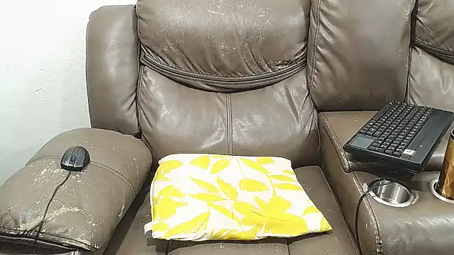 AriesCake online show from 02.23.26