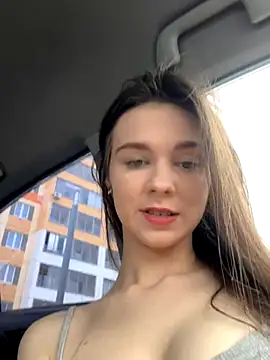 MilaBee online show from 10.02.25