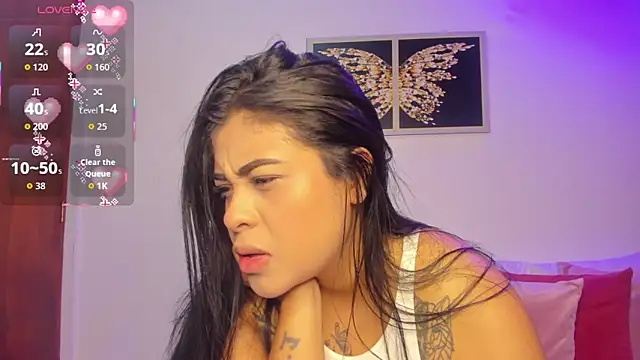 Snapshot of sharonscoth chatting on 12.04.25 sharonscoth online show from 12.04.25