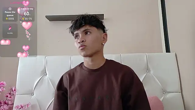 Snapshot of Ethan_Westt chatting on 10.27.25 Ethan Westt online show from 10.27.25