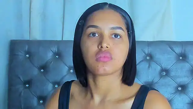 NikkiStarrr online show from 10.12.25