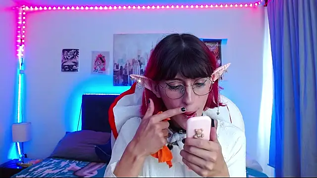 goth minerva online show from 11.28.25