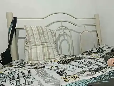 Snapshot of Rogers33 chatting on 03.20.26 Rogers33 online show from 03.20.26