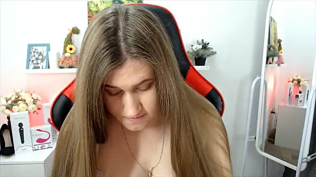 Lucky Lana online show from 10.13.25