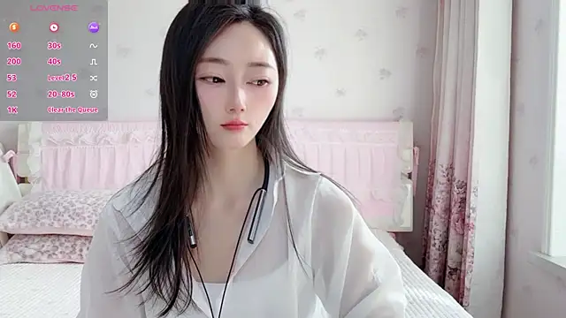 Snapshot of anjila888 chatting on 04.06.26 anjila888 online show from 04.06.26