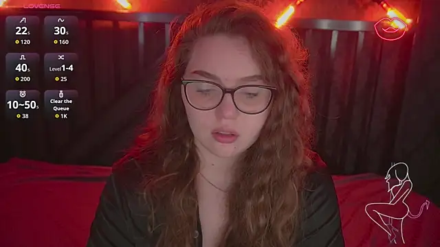 LuxSopphia online show from 10.20.25