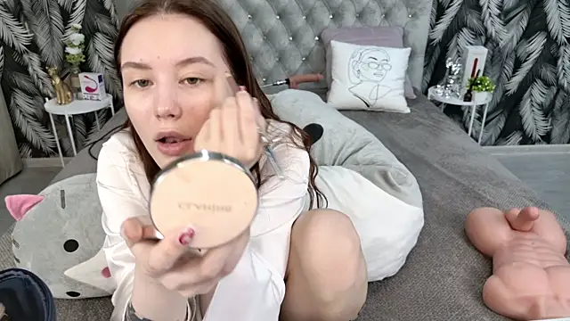 CarolineTenders online show from 01.15.26