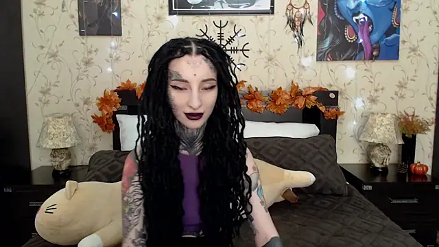 Velvetbat online show from 10.17.25