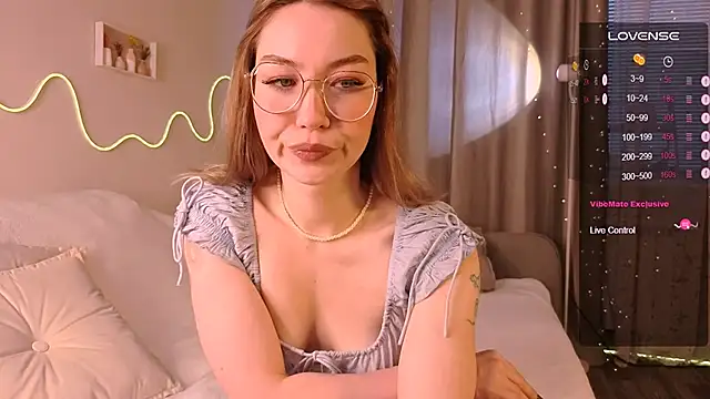 Lilo Sims online show from 11.07.25