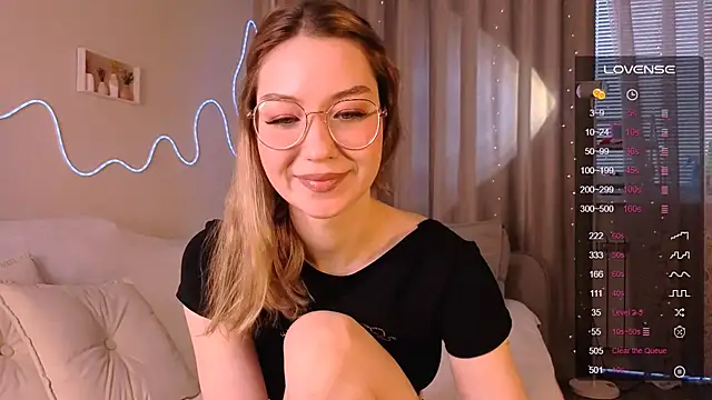 Lilo Sims online show from 11.11.25