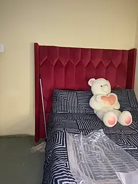 YummyMelanin117 online show from 09.27.25