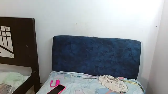 Snapshot of Allyson_Mature chatting on 10.18.25 Allyson Mature online show from 10.18.25