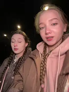 Snapshot of bambi_lu chatting on 10.20.25 bambi lu online show from 10.20.25