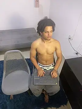 Snapshot of samxx_muscle chatting on 04.20.26 samxx muscle online show from 04.20.26