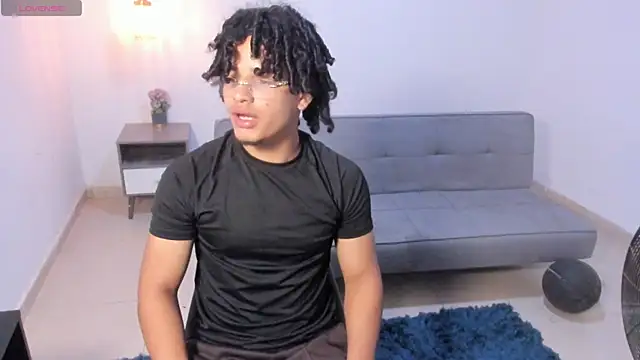 Snapshot of samxx_muscle chatting on 05.22.26 samxx muscle online show from 05.22.26