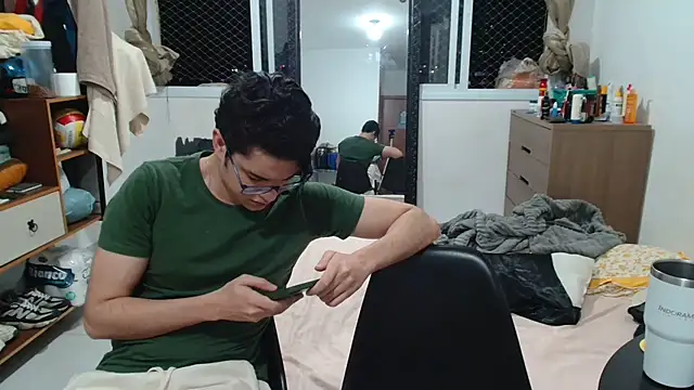 Snapshot of TimiidoSP011 chatting on 11.29.25 TimiidoSP011 online show from 11.29.25