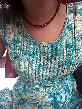 Eshna Dabral online show from 10.08.25