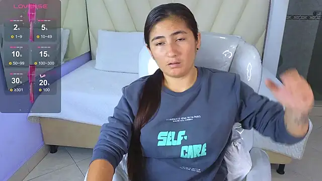 Snapshot of Katha03_ chatting on 11.10.25 Katha03 online show from 11.10.25