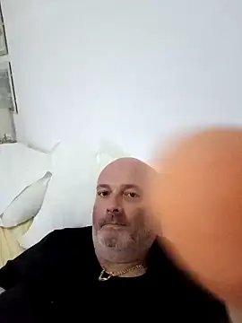 Alexis Bull online show from 09.20.25