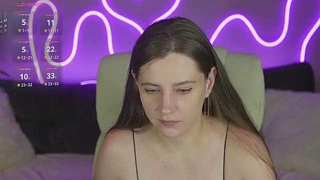 Snapshot of ValeryMurr chatting on 11.05.25 ValeryMurr online show from 11.05.25