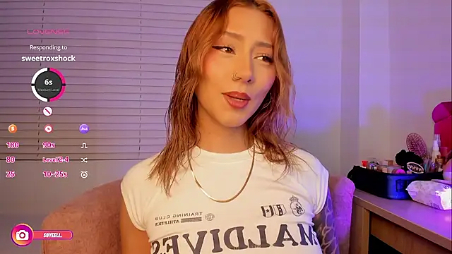 Snapshot of im_eli1 chatting on 10.14.25 im eli1 online show from 10.14.25