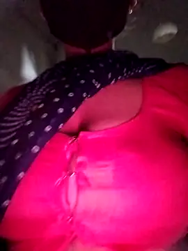 Snapshot of Soniy-Maax chatting on 09.29.25 Soniy-Maax online show from 09.29.25