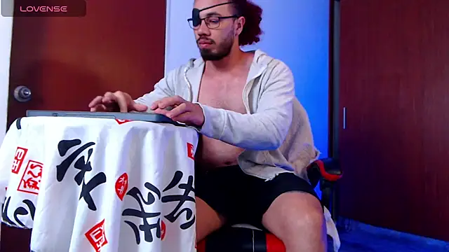 Snapshot of pirata_fitness chatting on 03.28.26 pirata fitness online show from 03.28.26