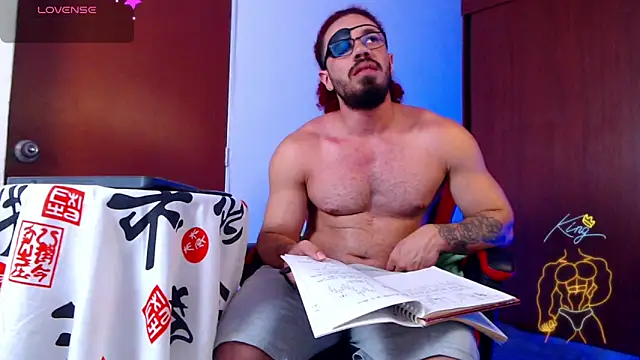 Snapshot of pirata_fitness chatting on 04.15.26 pirata fitness online show from 04.15.26