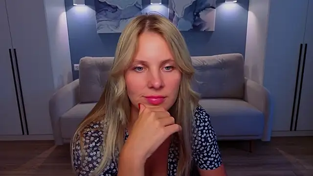 Snapshot of MelanieBennett chatting on 06.29.26 MelanieBennett online show from 06.29.26