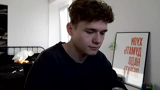 Snapshot of DanyDavis chatting on 10.03.25 DanyDavis online show from 10.03.25