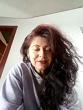 Snapshot of lunadicty chatting on 11.06.25 lunadicty online show from 11.06.25