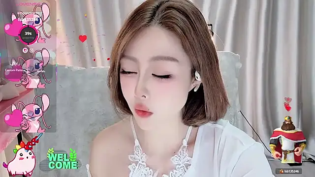 Snapshot of Meng-MM chatting on 10.19.25 Meng-MM online show from 10.19.25