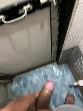 Snapshot of Hunkk28 chatting on 10.22.25 Hunkk28 online show from 10.22.25