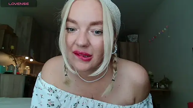 Snapshot of Eva___forever chatting on 07.09.26 Eva forever online show from 07.09.26