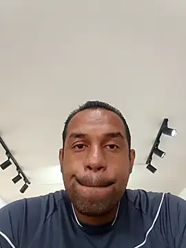 elnegro707070 online show from 10.23.25