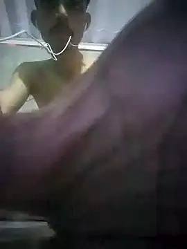 Snapshot of HannanKhan25 chatting on 03.22.25 HannanKhan25 online show from 03.22.25