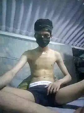 Snapshot of HannanKhan25 chatting on 10.24.25 HannanKhan25 online show from 10.24.25