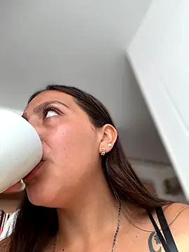 Snapshot of MELODY__06 chatting on 09.25.25 MELODY 06 online show from 09.25.25