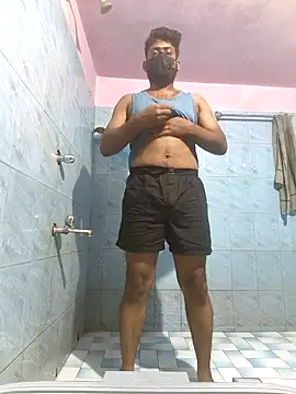 Snapshot of UrbanUtopia chatting on 10.04.25 UrbanUtopia online show from 10.04.25