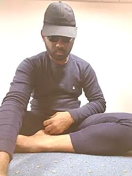 Snapshot of UrbanUtopia chatting on 02.16.26 UrbanUtopia online show from 02.16.26