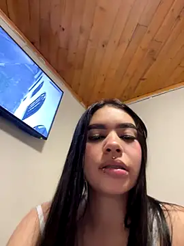 Snapshot of Cristina_pinkk chatting on 10.17.25 Cristina pinkk online show from 10.17.25