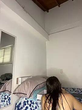 Mia  Gray online show from 12.05.25