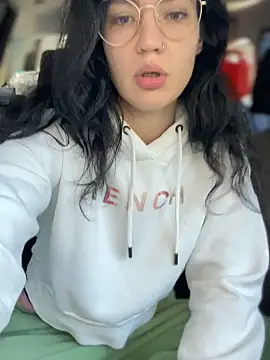 MeekyRich online show from 10.10.25